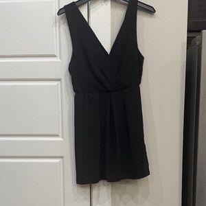 Entro Chic Black V-Neck Mini Dress